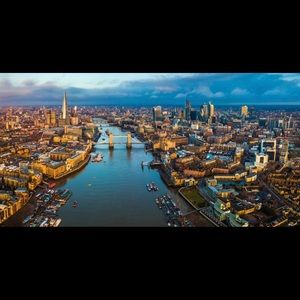 Meet your Posher, Caroline